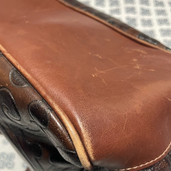 Rare King Ranch Saddle Shop Docil Cargo Tote - Picture 11 of 15